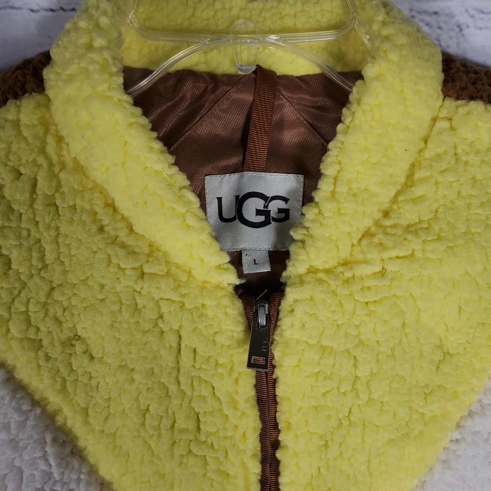 UGG Annalise Teddy Bear Sherpa Jacket - Picture 3 of 9